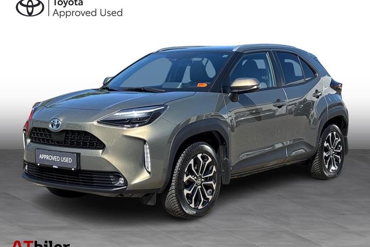 Bronze Toyota Yaris Cross fra 2023 set udefra