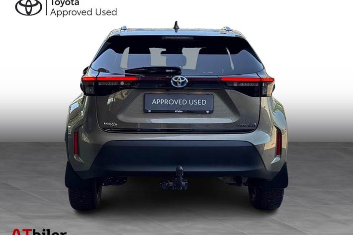 Bronze Toyota Yaris Cross fra 2023
