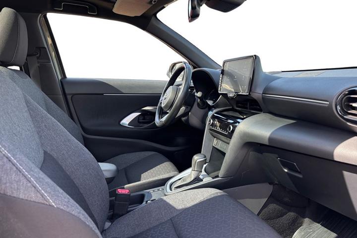 Bronze Toyota Yaris Cross fra 2023