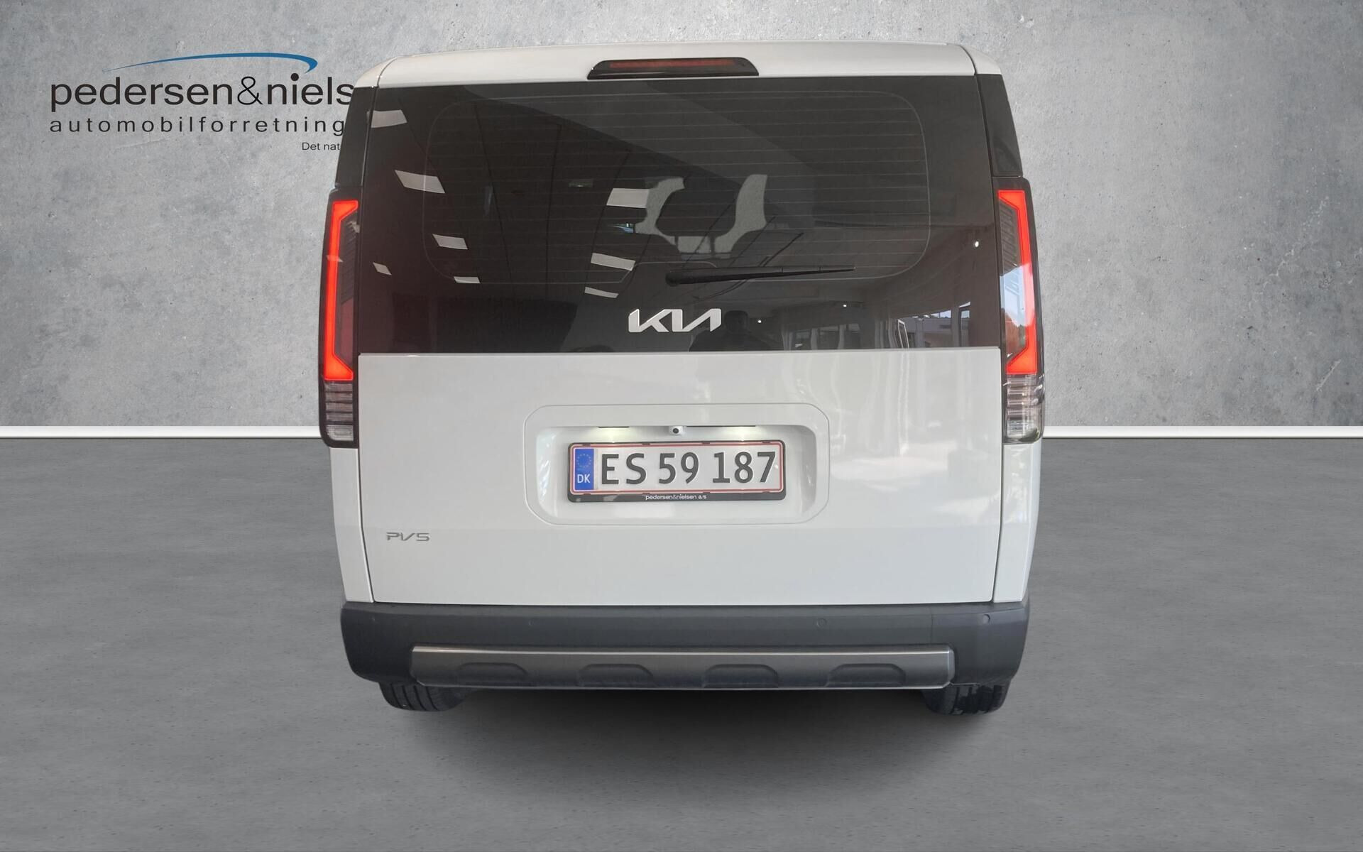 Hvid Kia PV5 fra 2026