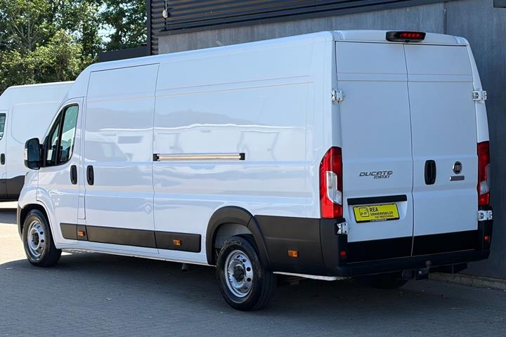 Hvid Fiat Ducato fra 2022
