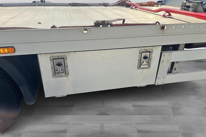 Hvid Iveco Daily fra 2023