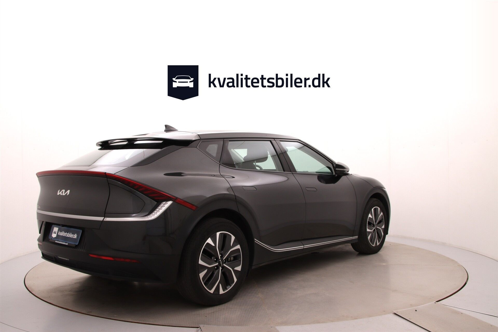 Grå Kia EV6 fra 2023