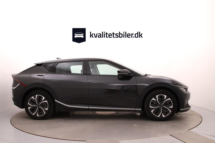 Grå Kia EV6 fra 2023