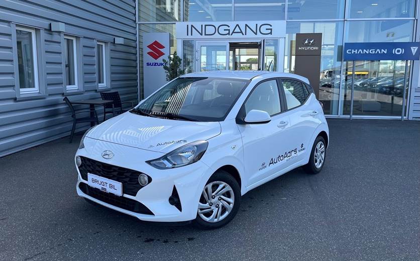 Hyundai i10 1,0 Essential 67HK 5d