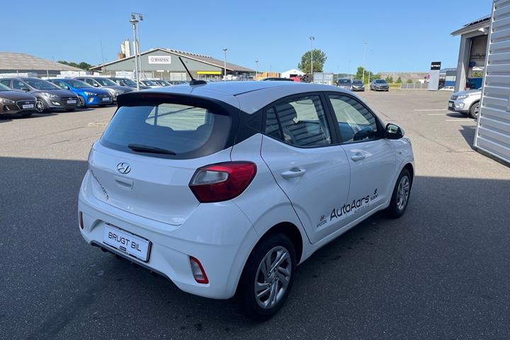 Hvid Hyundai i10 fra 2020