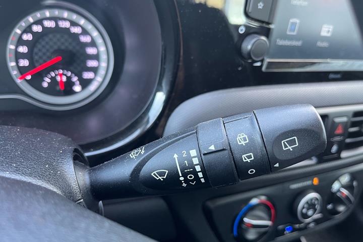 Hvid Hyundai i10 fra 2020