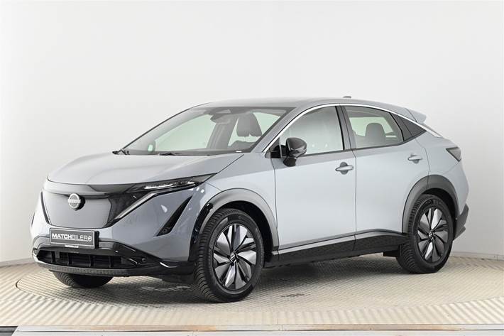 Grå Nissan Ariya fra 2024