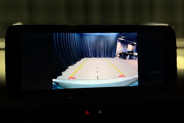 Grå Fiat 500e fra 2023