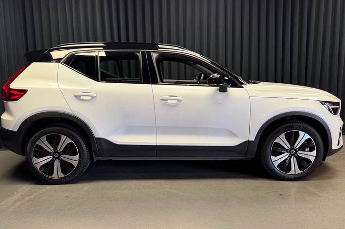 Hvid Volvo XC40 fra 2023