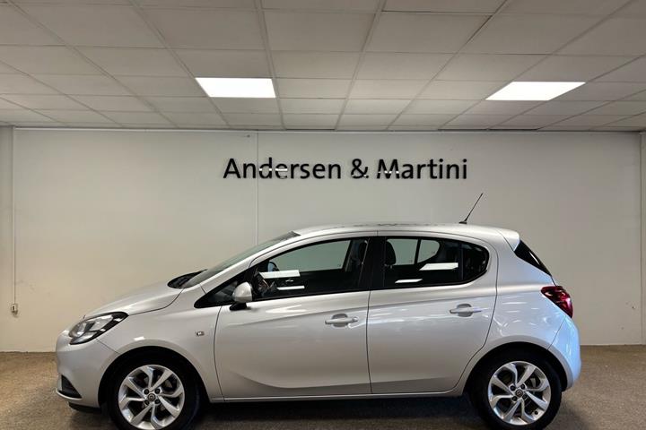 Grå Opel Corsa fra 2016