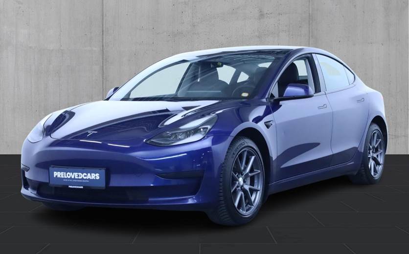 Tesla Model 3 RWD