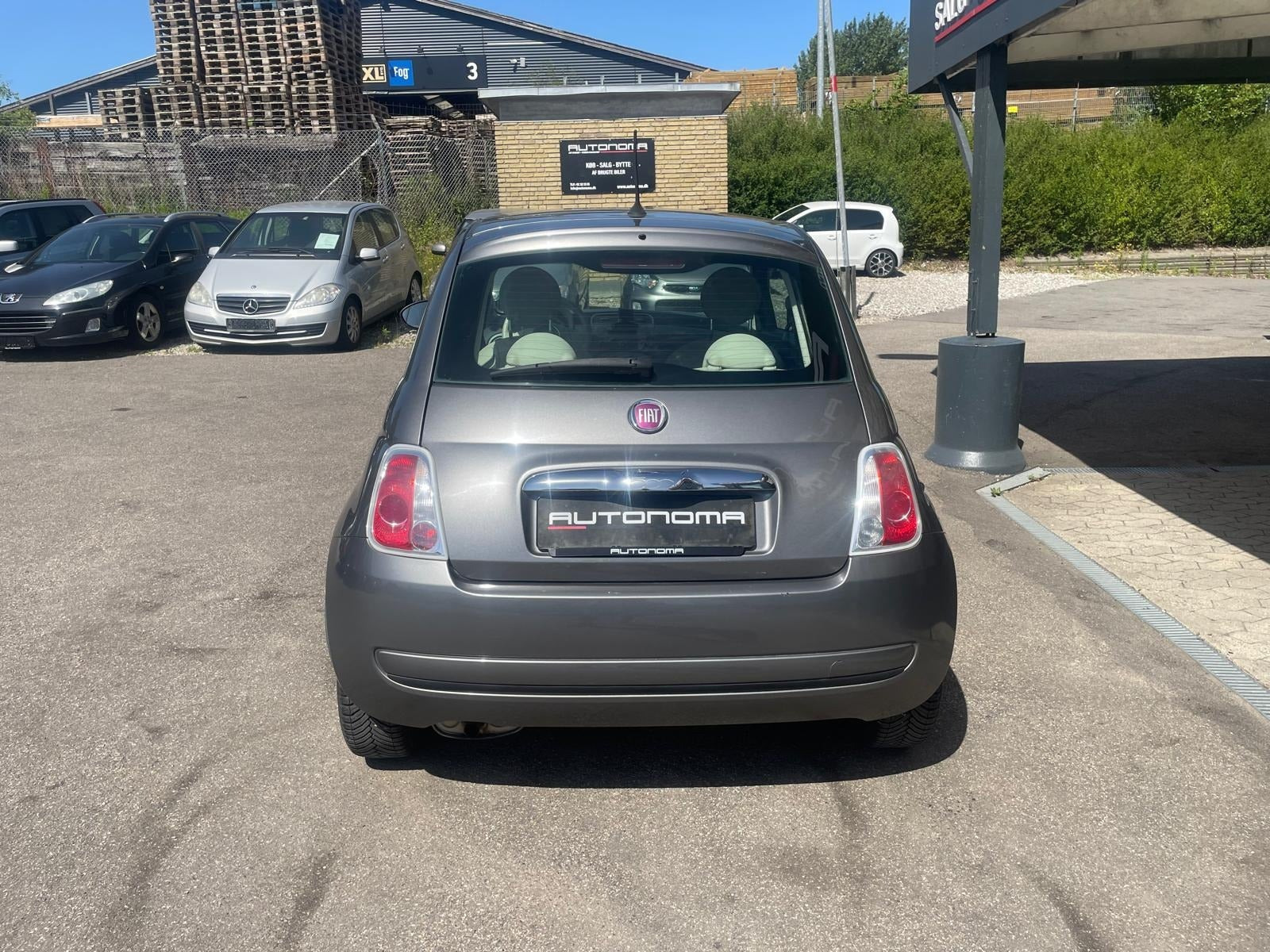Grå Fiat 500 fra 2008