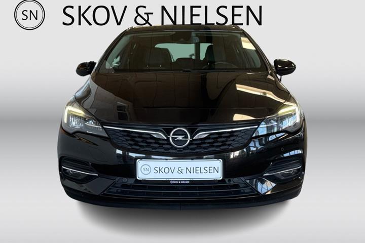 Sort Opel Astra fra 2020