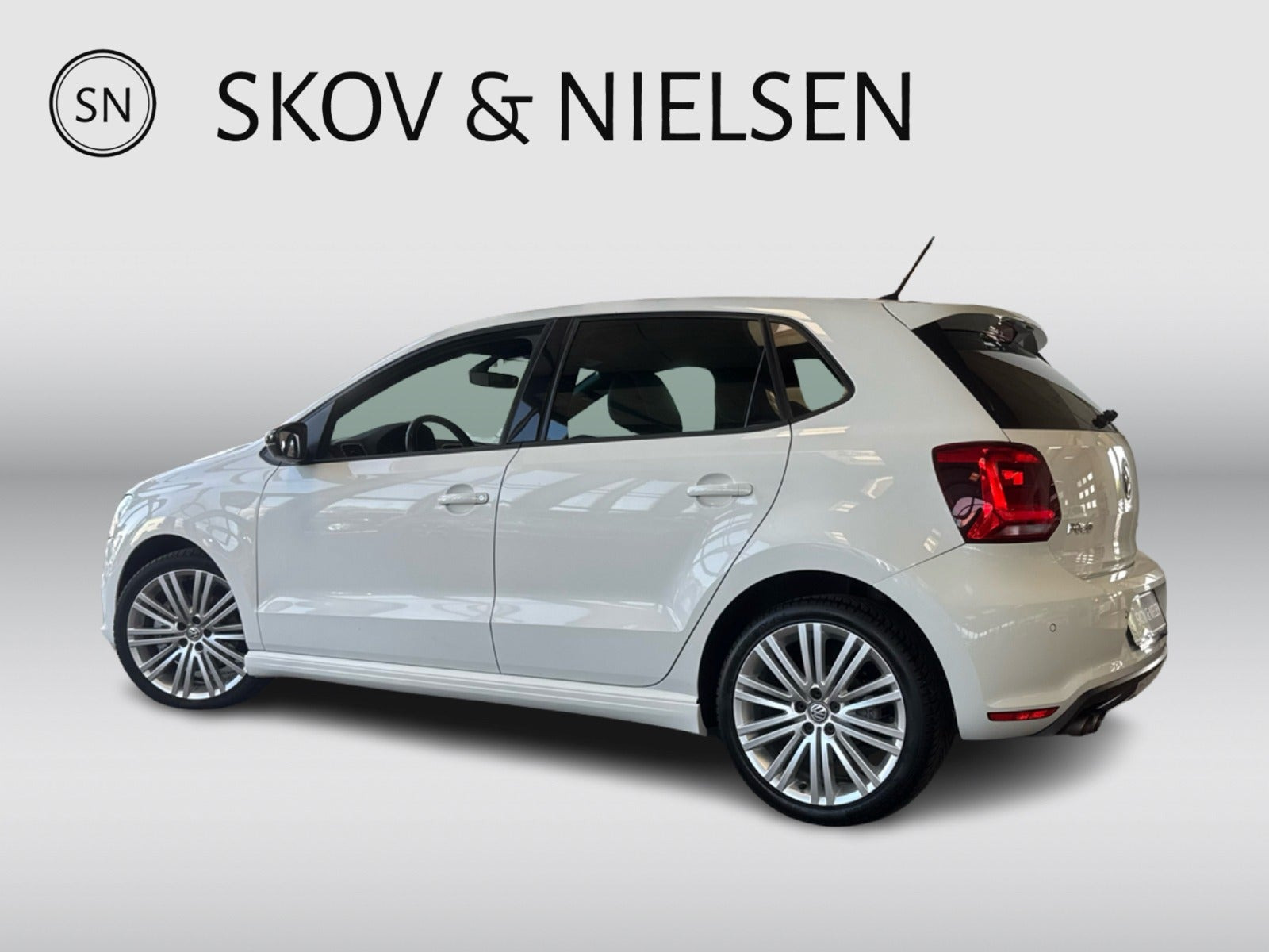 Hvid VW Polo fra 2016