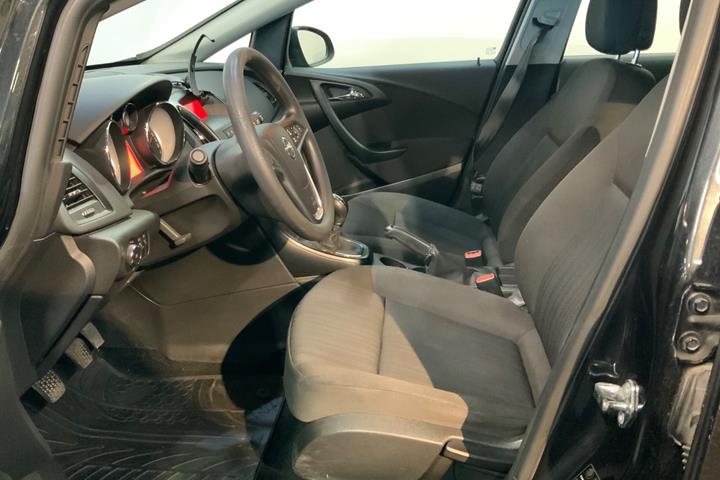 Sort Opel Astra fra 2015