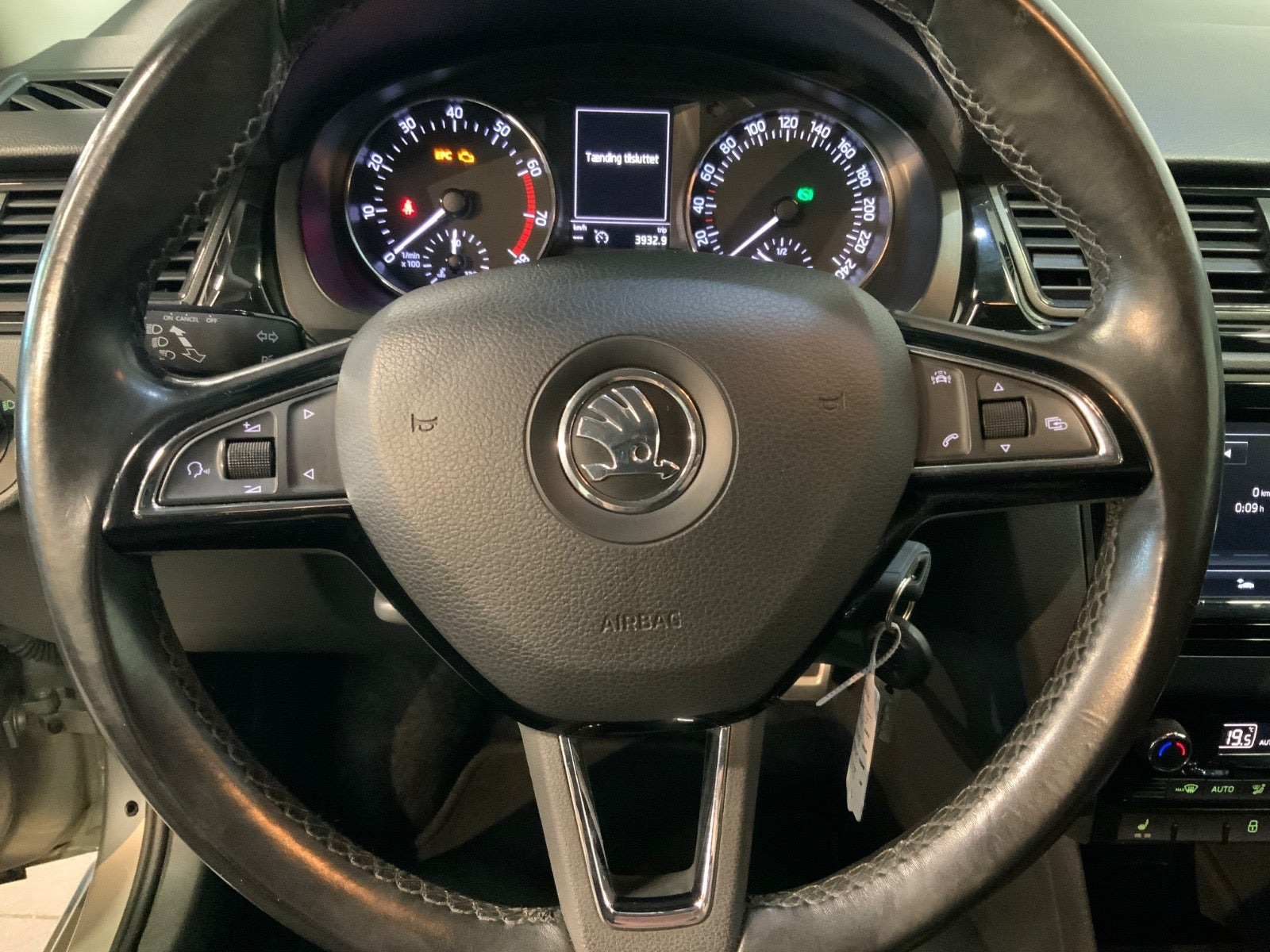 Beige Skoda Rapid fra 2017