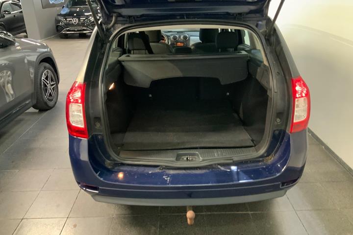 Blå Dacia Logan fra 2014