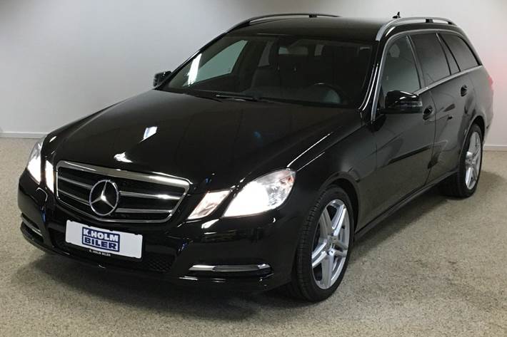 Sort Mercedes E200 fra 2013