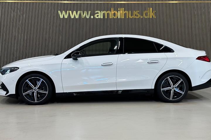 Hvid Mercedes CLA250+ fra 2026