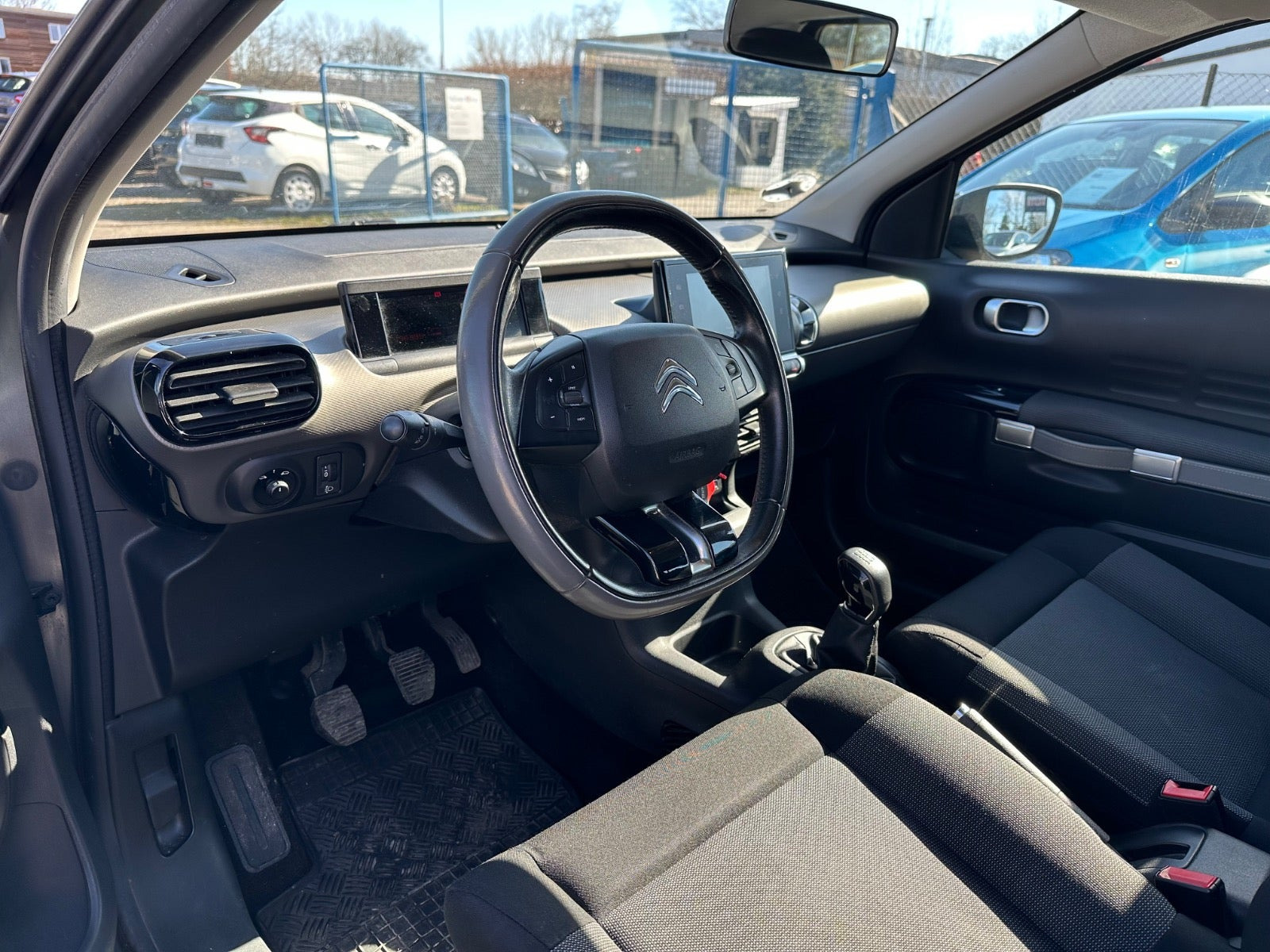 Sort Citroën C4 Cactus fra 2015