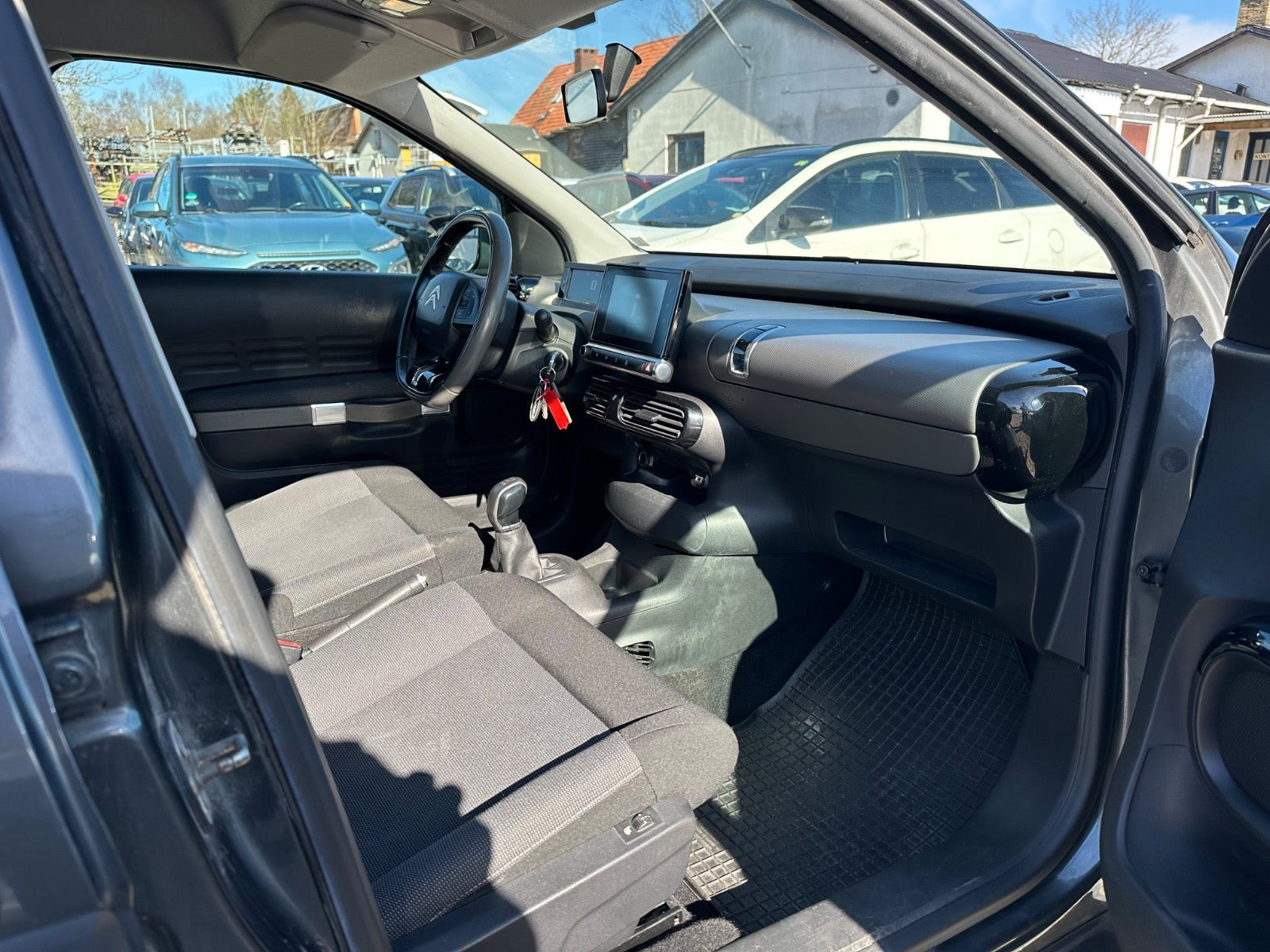 Sort Citroën C4 Cactus fra 2015