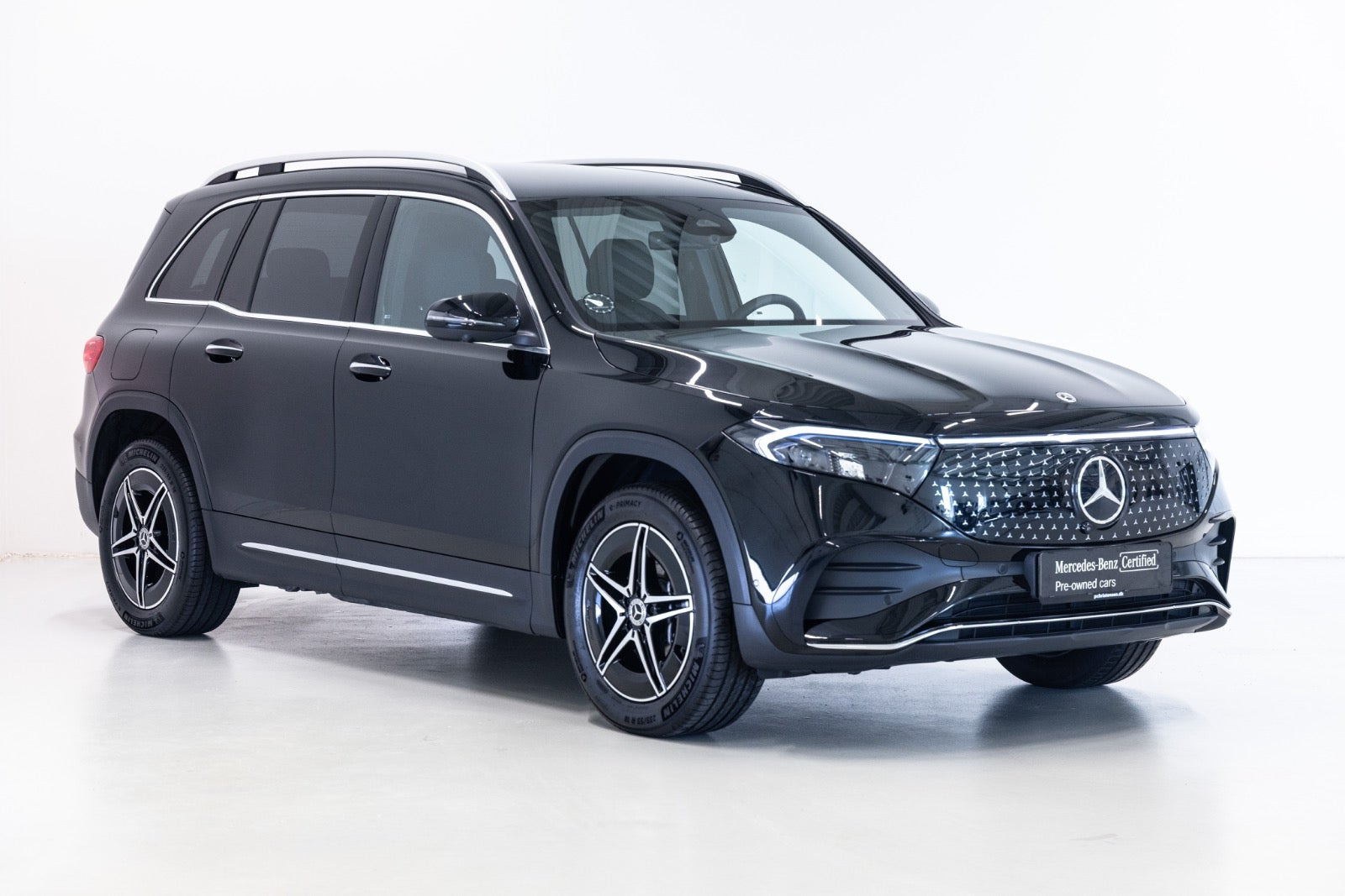 Sort Mercedes EQB250+ fra 2026