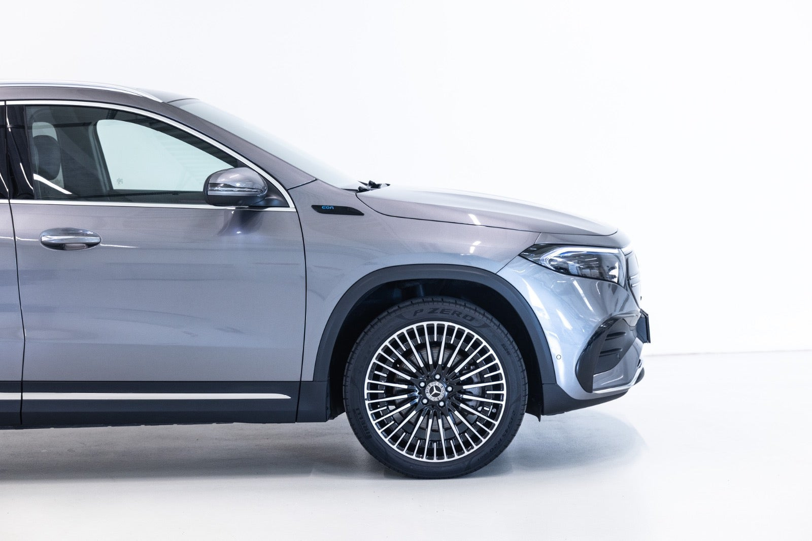 Mercedes EQA250