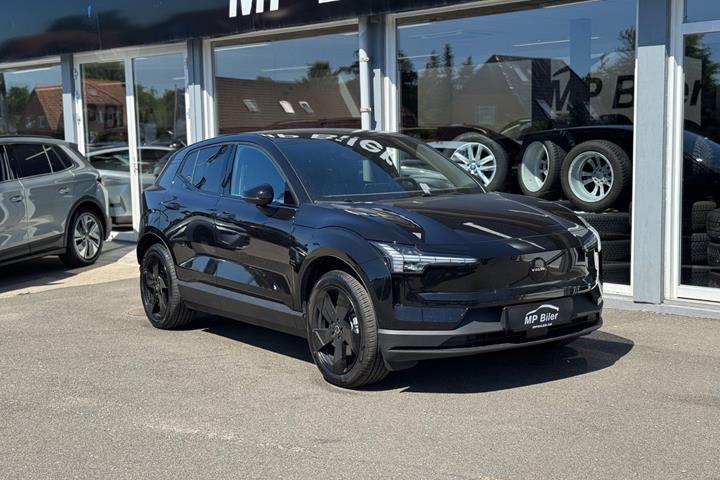 Sort Volvo EX30 fra 2026