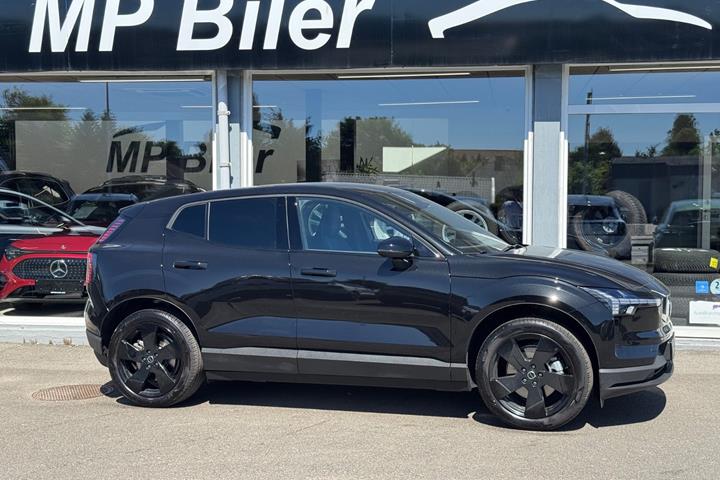 Sort Volvo EX30 fra 2026