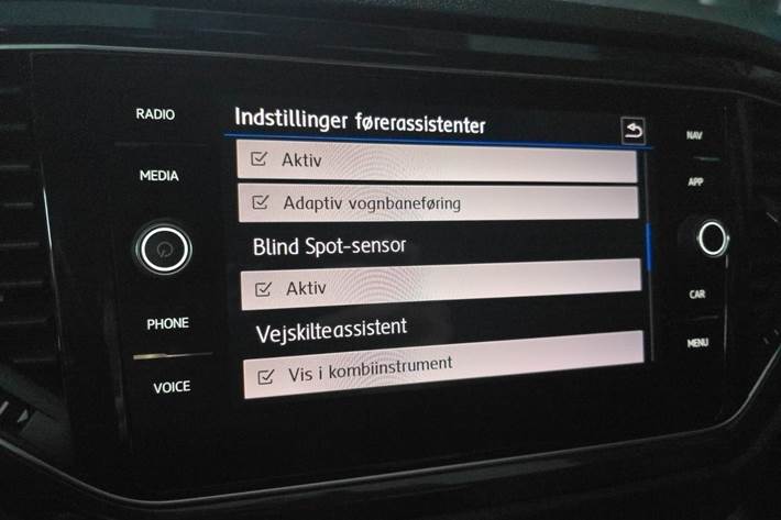 Grå VW T-Roc fra 2018