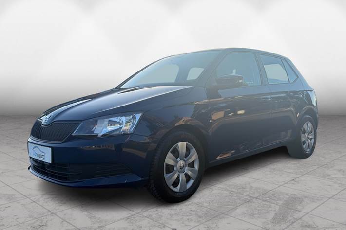 Blå Skoda Fabia fra 2016