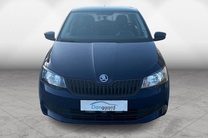 Blå Skoda Fabia fra 2016