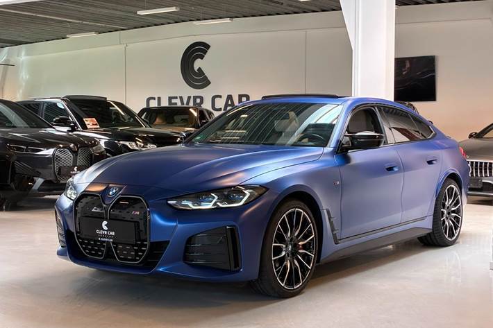 Blå BMW i4 fra 2023