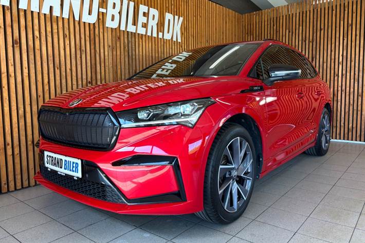 Grøn Skoda Enyaq fra 2023