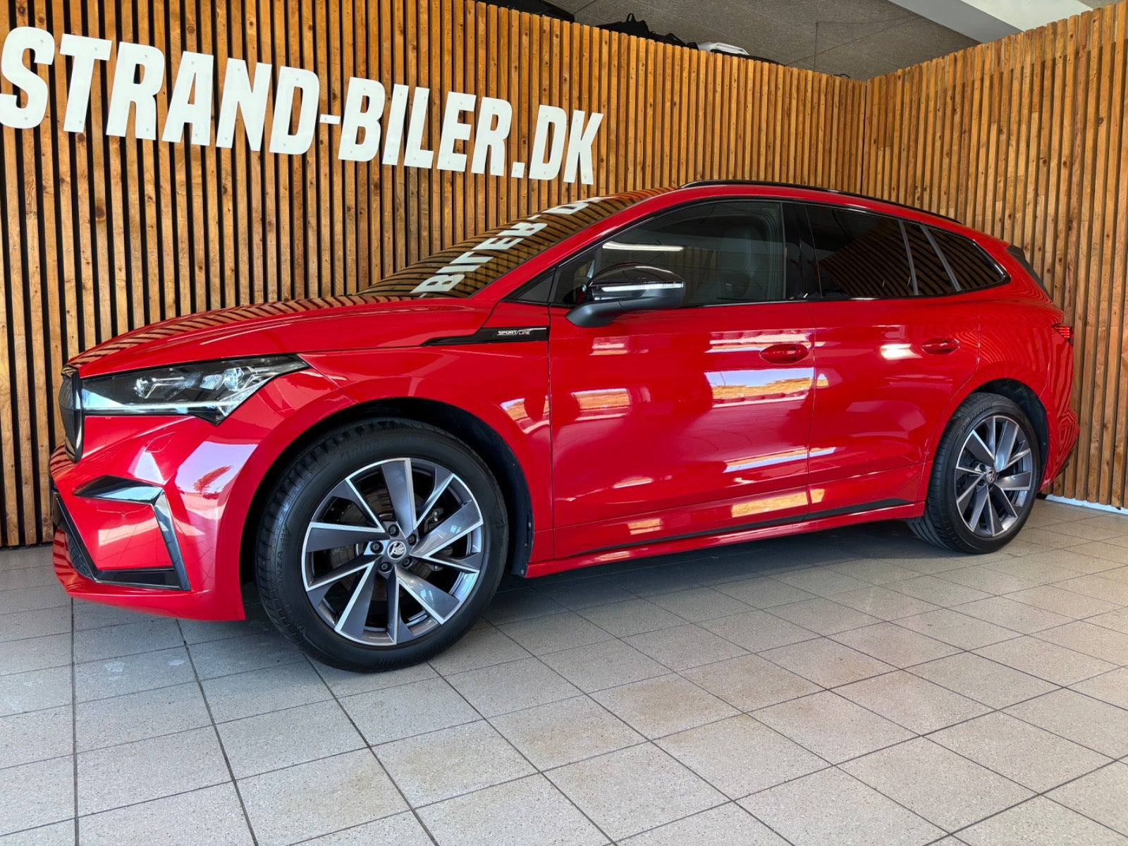Grøn Skoda Enyaq fra 2023