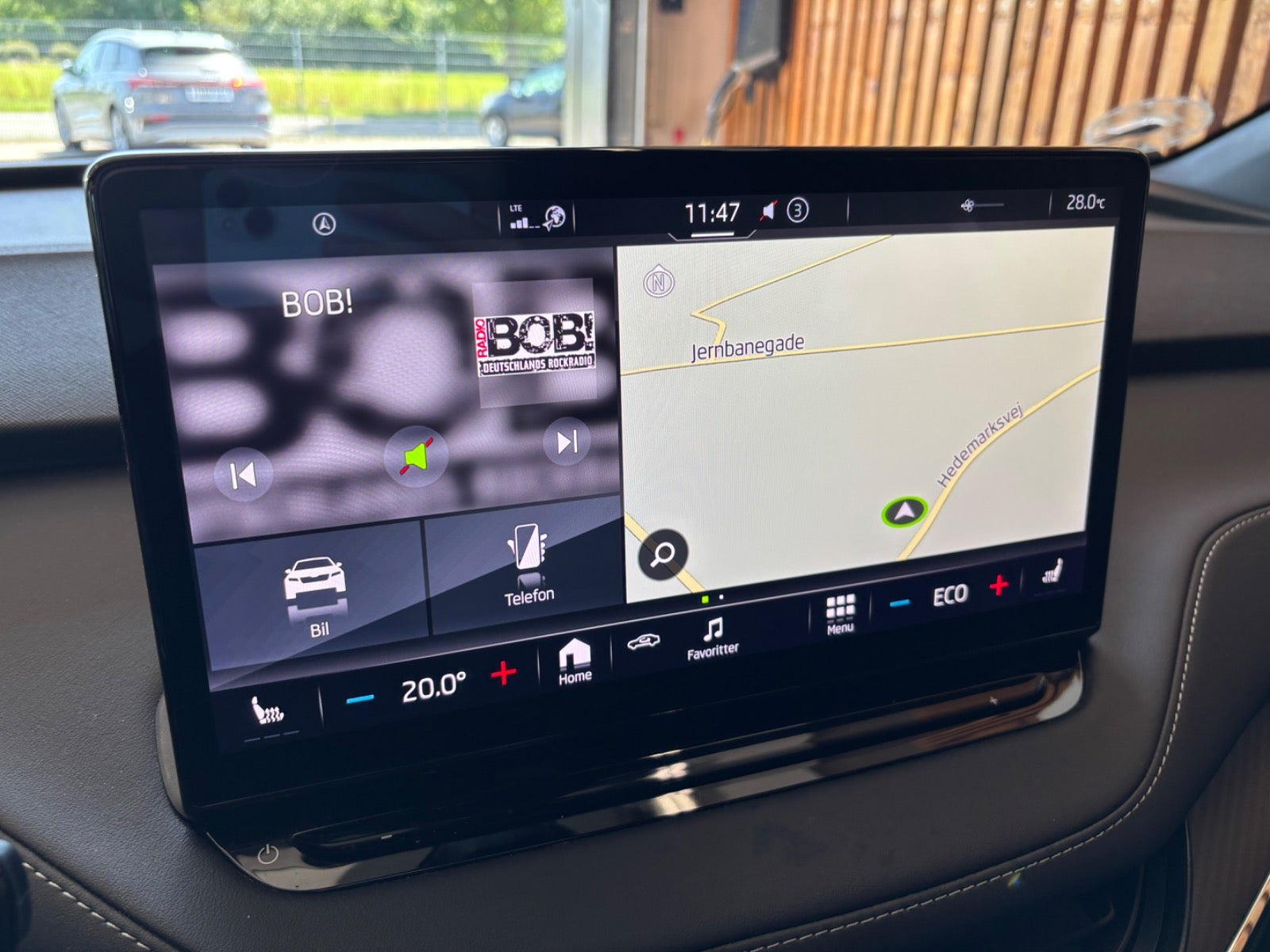 Grøn Skoda Enyaq fra 2023