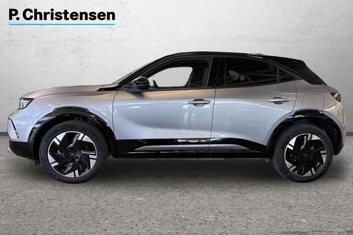 Grå Opel Mokka-e fra 2025
