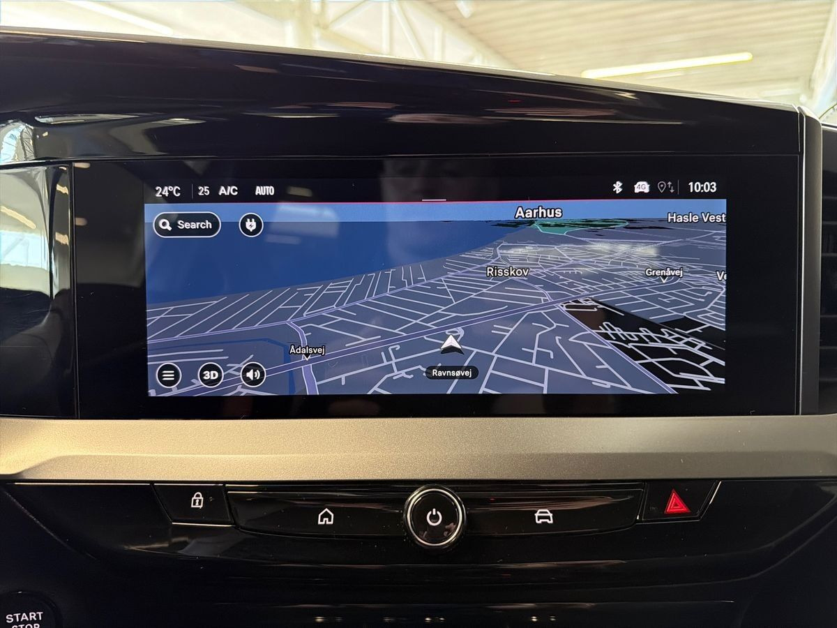 Grå Opel Mokka-e fra 2025