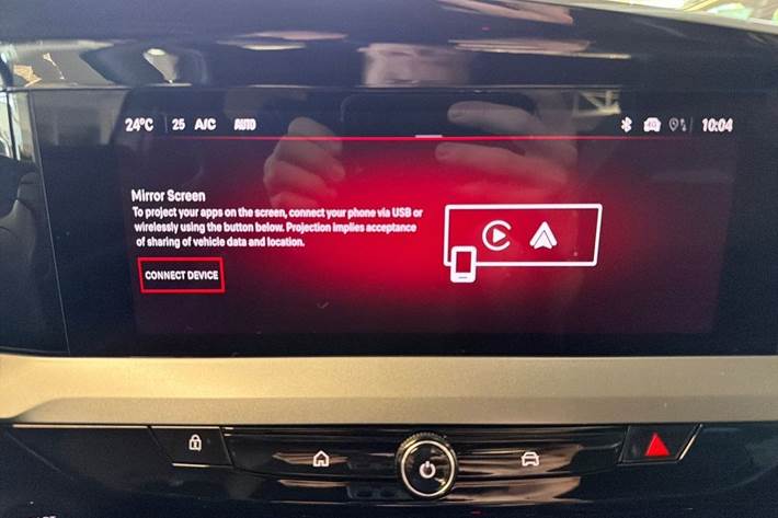 Grå Opel Mokka-e fra 2025
