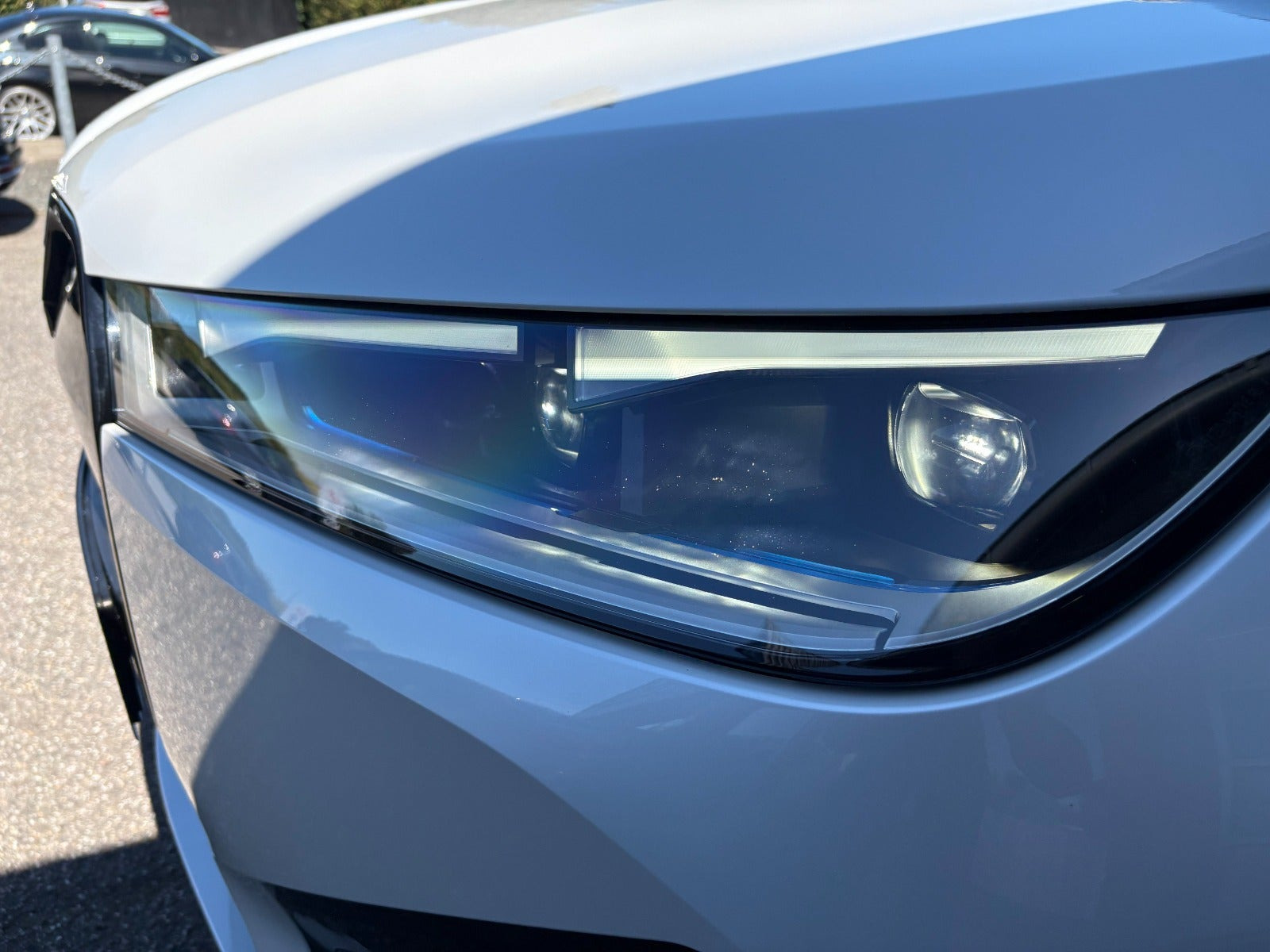 Hvid BMW iX fra 2023