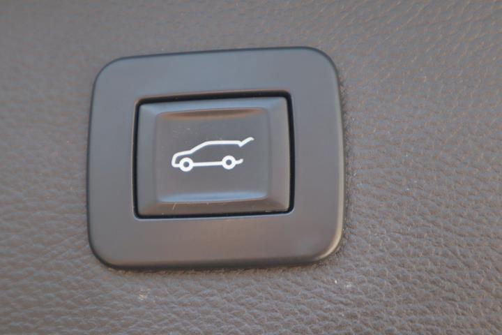 Sort Opel Astra fra 2018