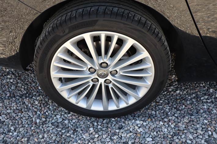 Sort Opel Astra fra 2018