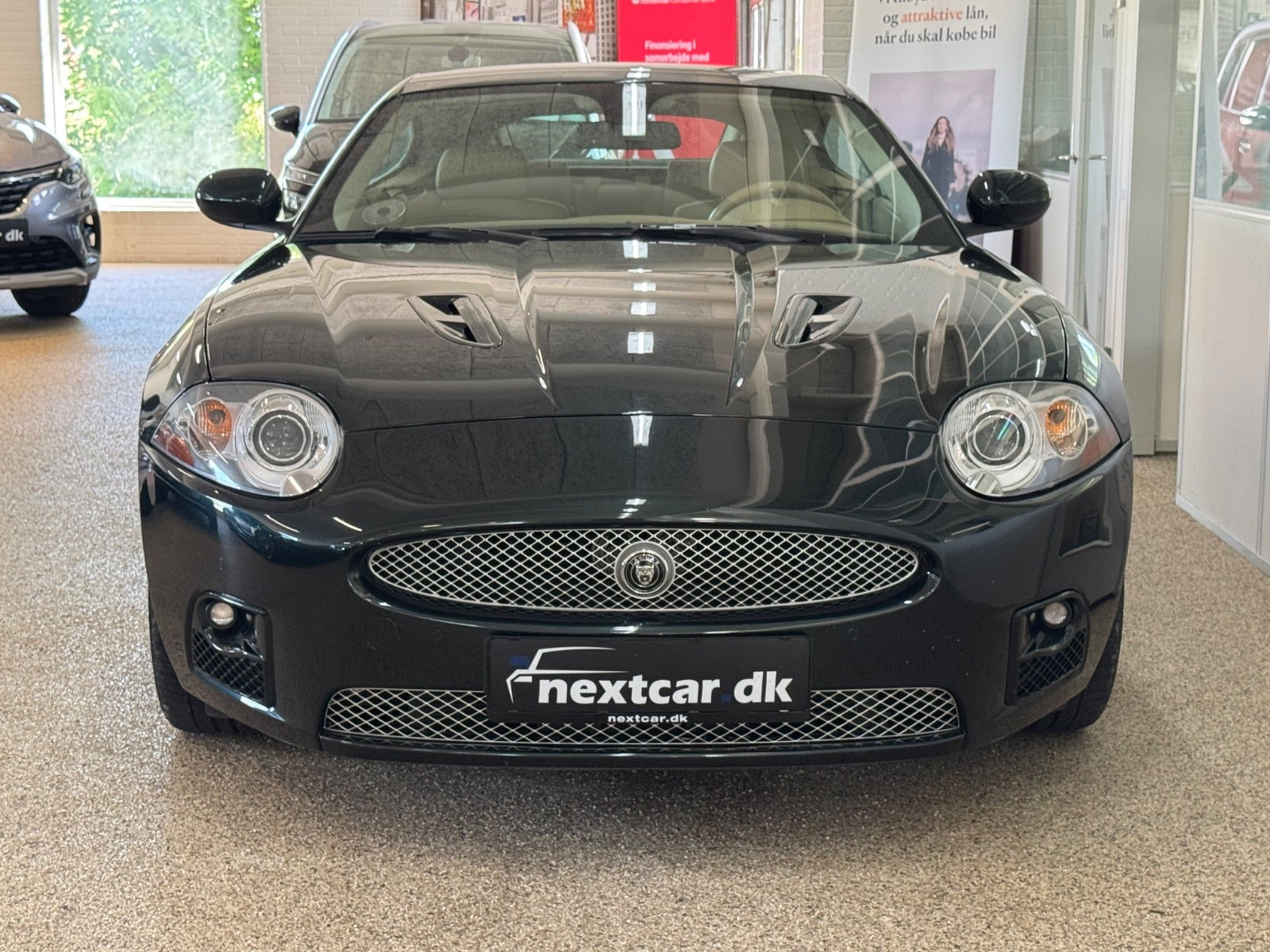 Grøn Jaguar XKR fra 2008