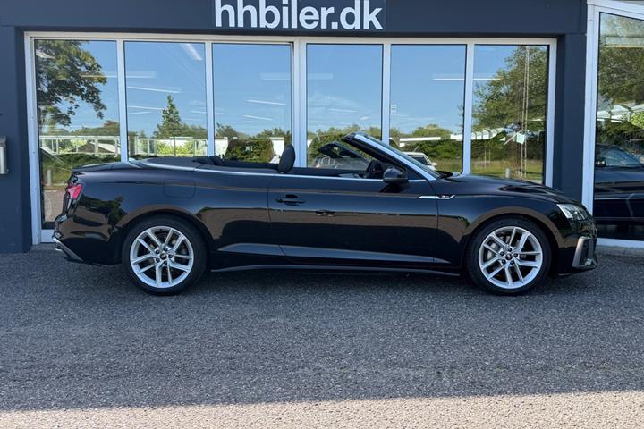 Sort Audi A5 fra 2024