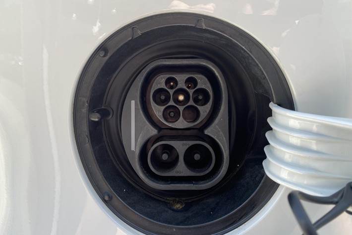 Hvid VW E-UP! fra 2021