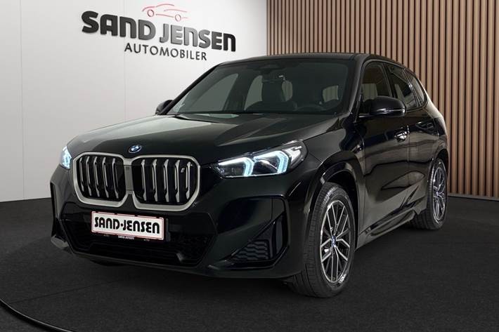 Sort BMW iX1 fra 2023