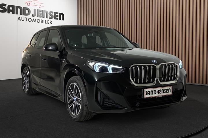 Sort BMW iX1 fra 2023