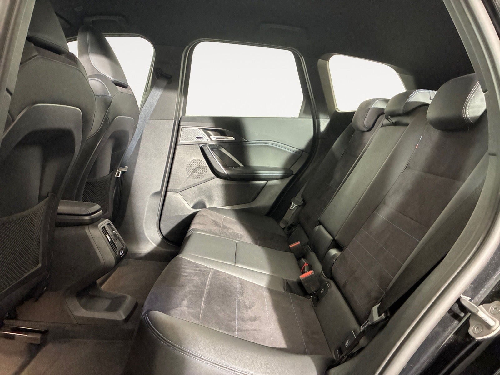 Sort BMW iX1 fra 2023