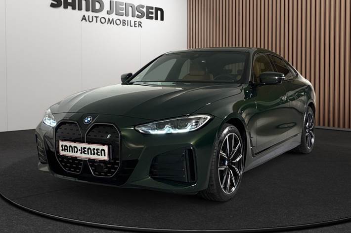 Grøn BMW i4 fra 2024